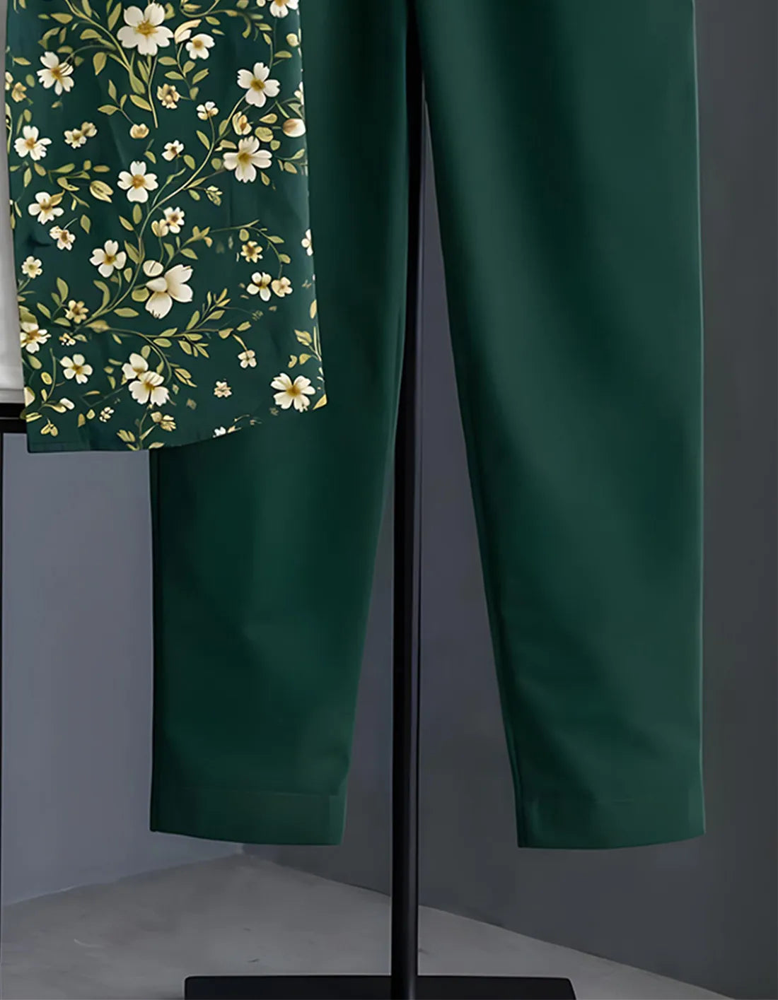 Emerald Green Floral Print Shirt with Relaxed Fit Solid Pants – Men’s Premium Cord Set